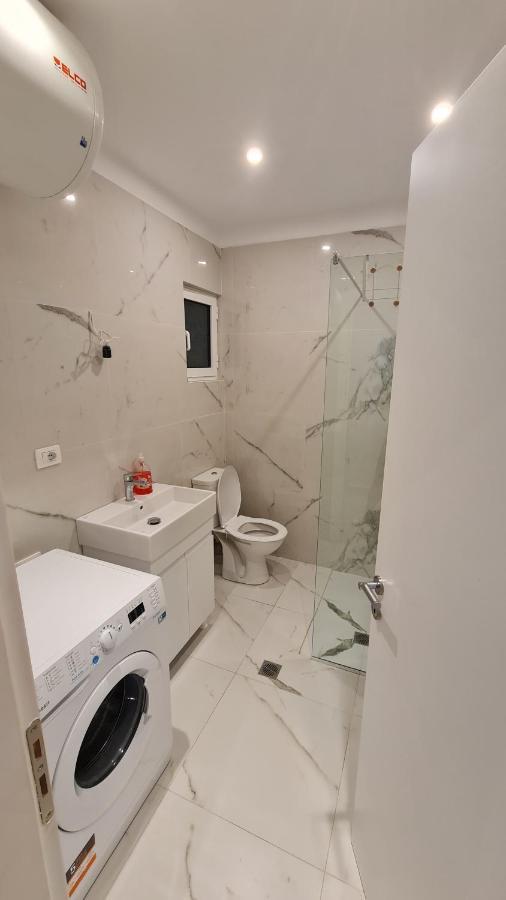 Sea And City View Apartment ซารานเดอ ภายนอก รูปภาพ