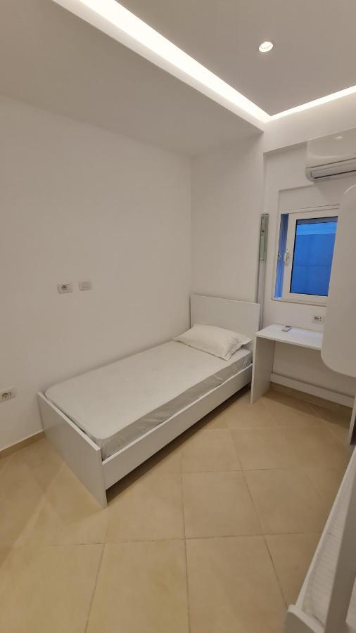 Sea And City View Apartment ซารานเดอ ภายนอก รูปภาพ