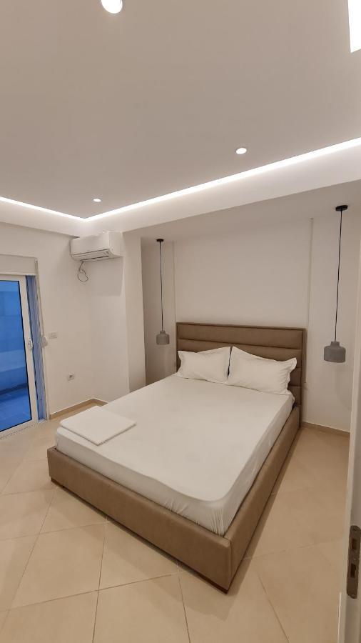 Sea And City View Apartment ซารานเดอ ภายนอก รูปภาพ